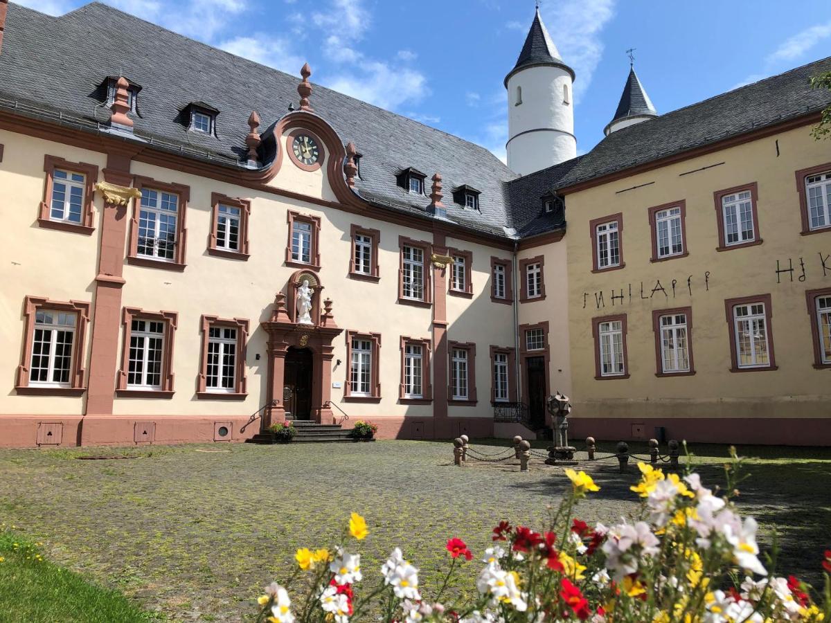 Kloster Steinfeld Gaestehaus Kall Buitenkant foto