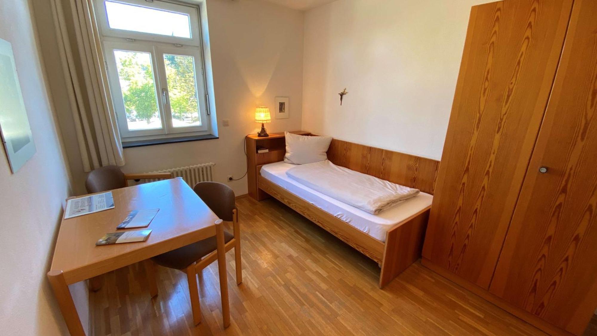 Kloster Steinfeld Gaestehaus Kall Buitenkant foto